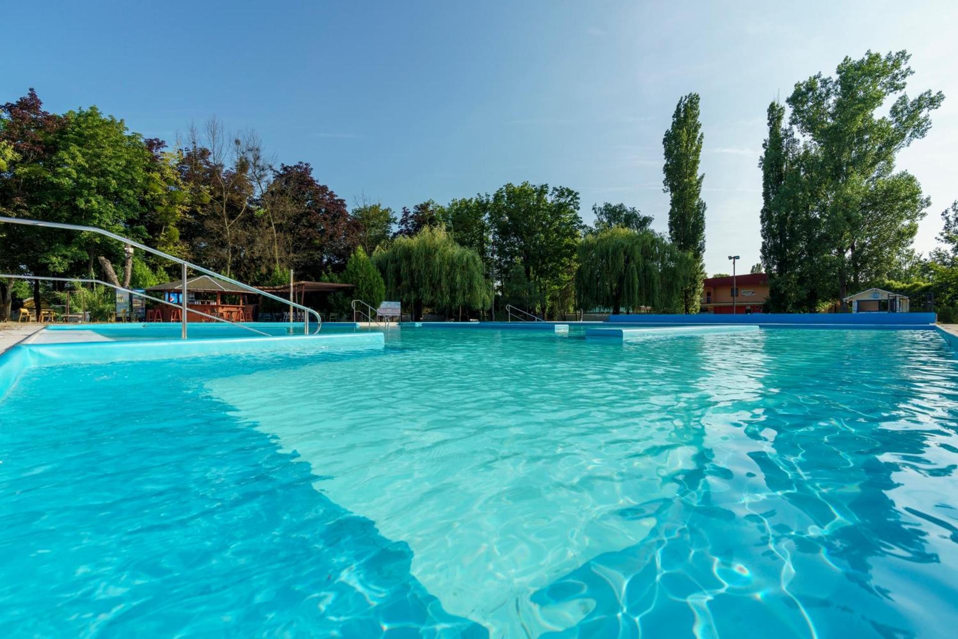 Wellness Hotel Patince Eksteriør billede